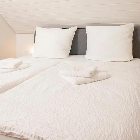 Blackncozy - Grosszuegiges Designappartement Mit Boxspringbetten Und Heimkino Feldberg  Buitenkant foto